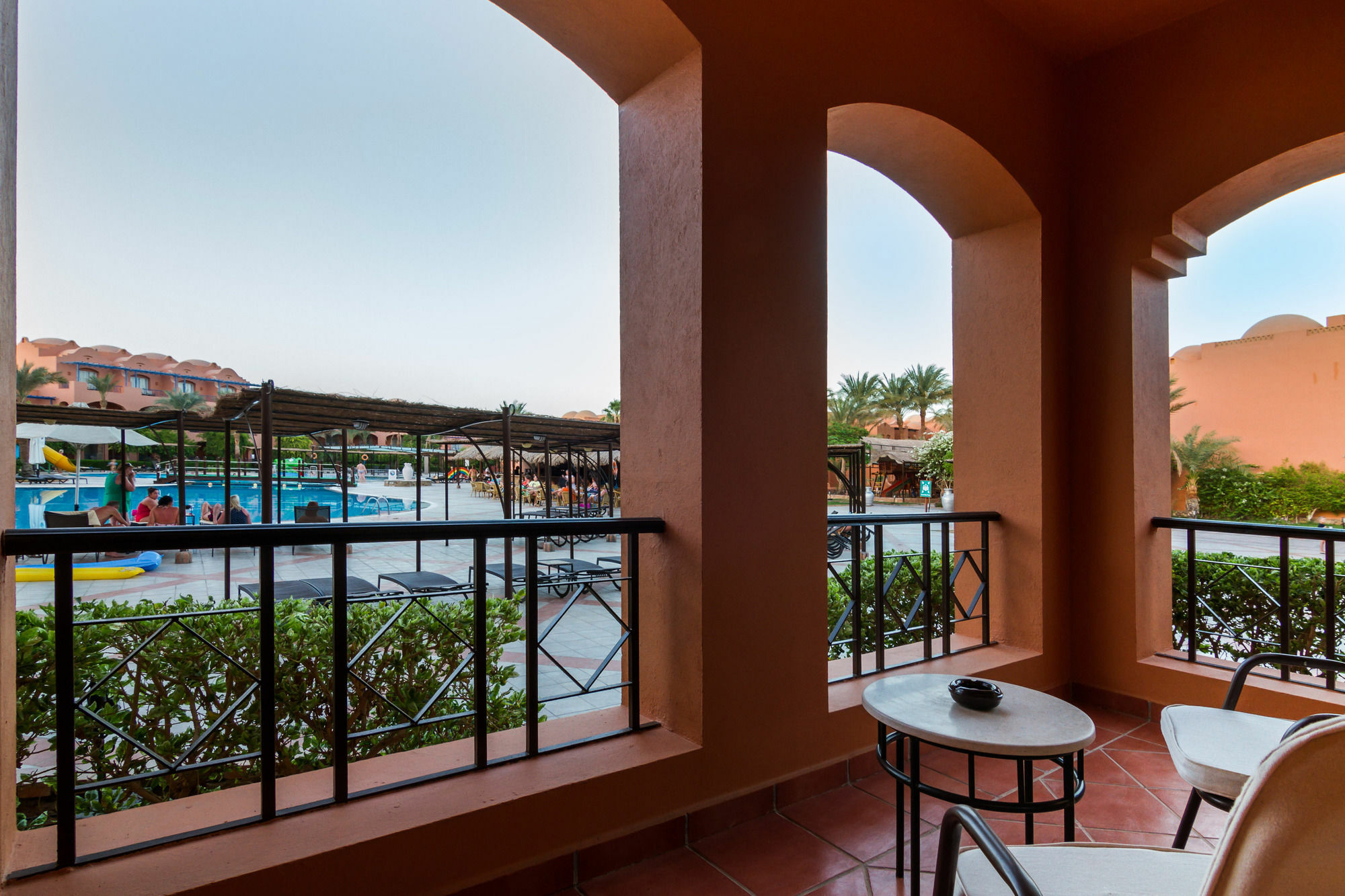 מלון Jaz Makadi Oasis Club מראה חיצוני תמונה
